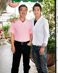 (圖)趙樹(shù)海和趙又廷父子倆