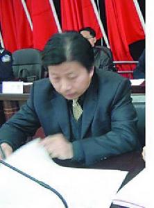 原石首市公安局局長(zhǎng),免職后被任命為荊州市開(kāi)發(fā)區(qū)副主任