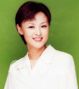 李小萌[主持人]