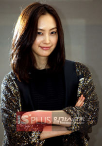 李奈映