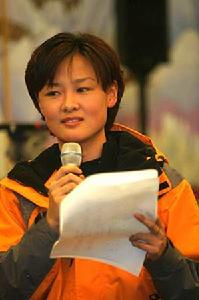 李小萌[主持人]