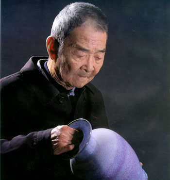 首屆中國陶瓷藝術大師晉佩章逝世