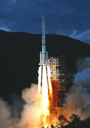 “中星9號”廣播電視直播衛星升入太空