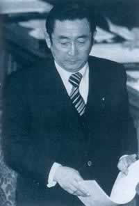 日本首相橋本龍太郎辭職