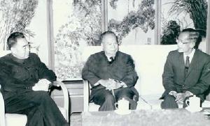 華裔黃意先生擔任柬埔寨王國首相