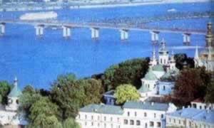 我國與烏克蘭建立外交關(guān)系